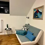Sport & Sunny Cosy Alpine Retreat Apartment