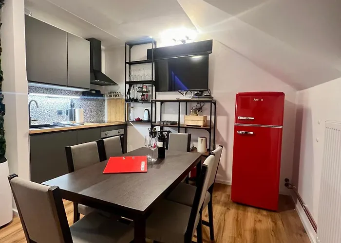 Sport & Sunny Cosy Alpine Retreat Daire *