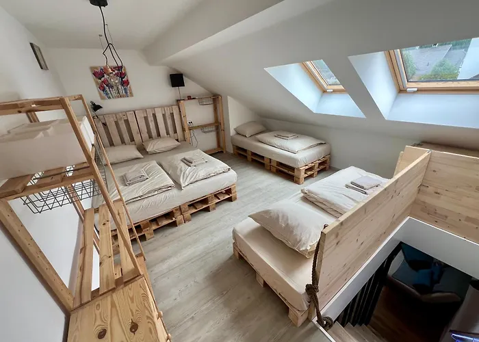 Sport & Sunny Cosy Alpine Retreat Daire *