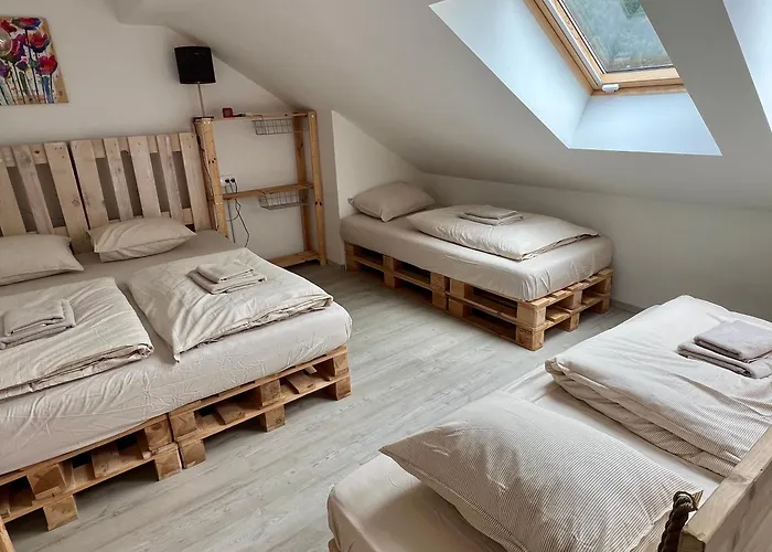 Sport & Sunny Cosy Alpine Retreat Daire